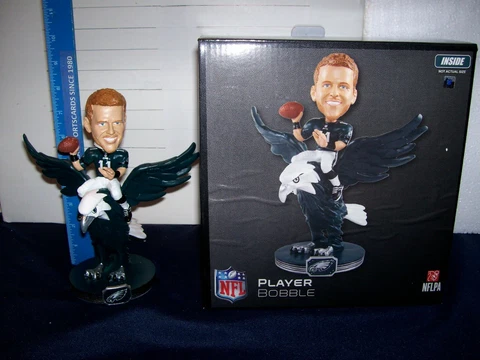 2018 CARSON WENTZ RIDING ON FLYING EAGLE PHILADELPHIA EAGLES BOBBLEHEAD GEM MINT Cover