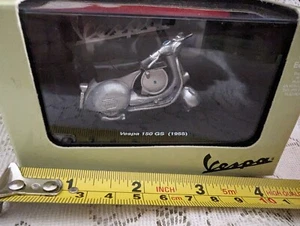 New Ray Diecast Vespa 150 GS 1955 Grey New In Box Scooter Motorcycle - Picture 1 of 2