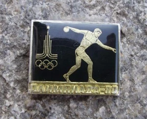 1980 Moscow Russia Summer Olympic Games Posed Greek Discus Thrower Pin Badge - Picture 1 of 4