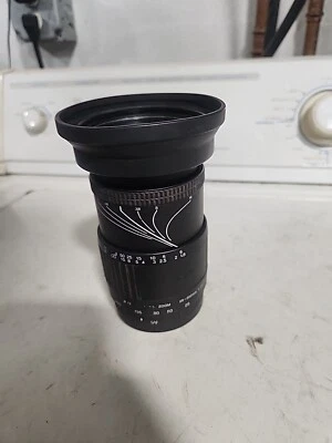 Sigma Zoom 28-200mm f/3.8-5.6 AF W/tiffen 72mm NO LENS CAP  - Image 1 of 4