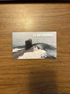 2000 Various US Navy Submarines Complete Mint Stamp Booklet #3373-3377 - Image 1 of 2