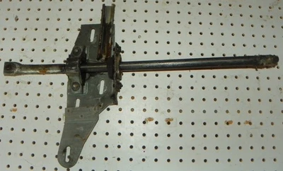 GM 1970 1971 1972 CARROCERÍA LADO DEL CONDUCTOR VENTANA DELANTERA GUÍA DE PISTA ORIGINAL GM Foto 1 de 2