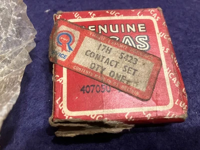 Vintage Lucas 407050 Contact set 17H5423 Points set BMC Classic car. - Image 1 of 4