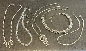 Lotto vintage di 5 collane strass e cristallo AB cascata art deco tenuta - Foto 1 di 10