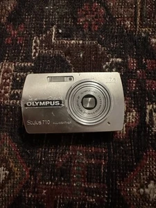 Olympus Stylus 710 7.1MP Digital Camera - Silver With Battery No Charger - Picture 1 of 4