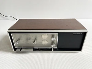 Panasonic RC-7240 FM-AM Clock Radio Analogue Wood Mid-Century Vintage Japan - Picture 1 of 12