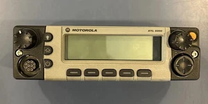 Cabezal de control Motorola XTL5000 05 súper limpio probado ¡OFERTA FLASH! - Imagen 1 de 3