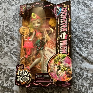 Monster High Freaky Fusion Lagoonafire Doll NEW 2013 In Box - Picture 1 of 14