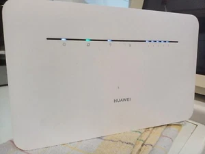 Huawei B535-232 300mbps 4G/LTE Router - Weiß - Bild 1 von 2