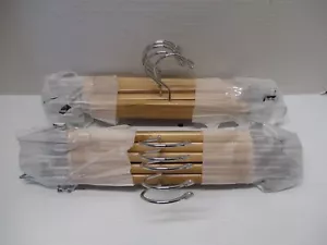 10 NEUE HOLZ- und METALLKLEIDERBÜGEL für Hose, Hose, Röcke mit Gummiklippen - Bild 1 von 8