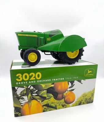 1:16 ERTL JOHN DEERE 3020 Tractor Farm Agricultural Machinary Diecast Model - Image 1 of 4