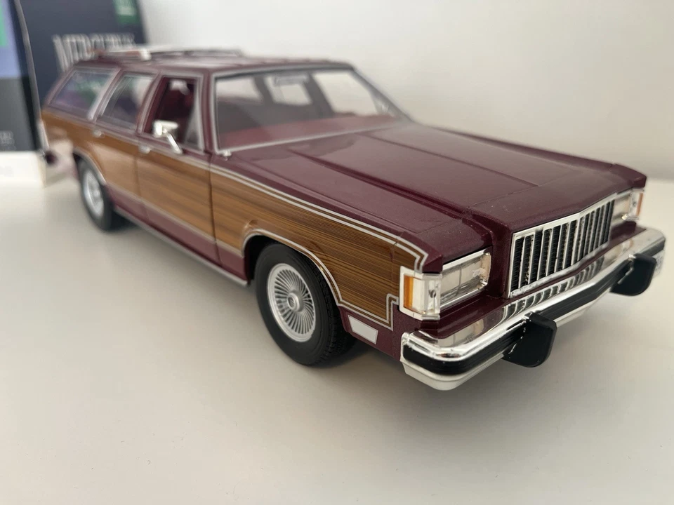 1985 mercury Grand Marquis Colony Park, Green light 1:18 Scale, Diecast, Rare - Image 1 of 4