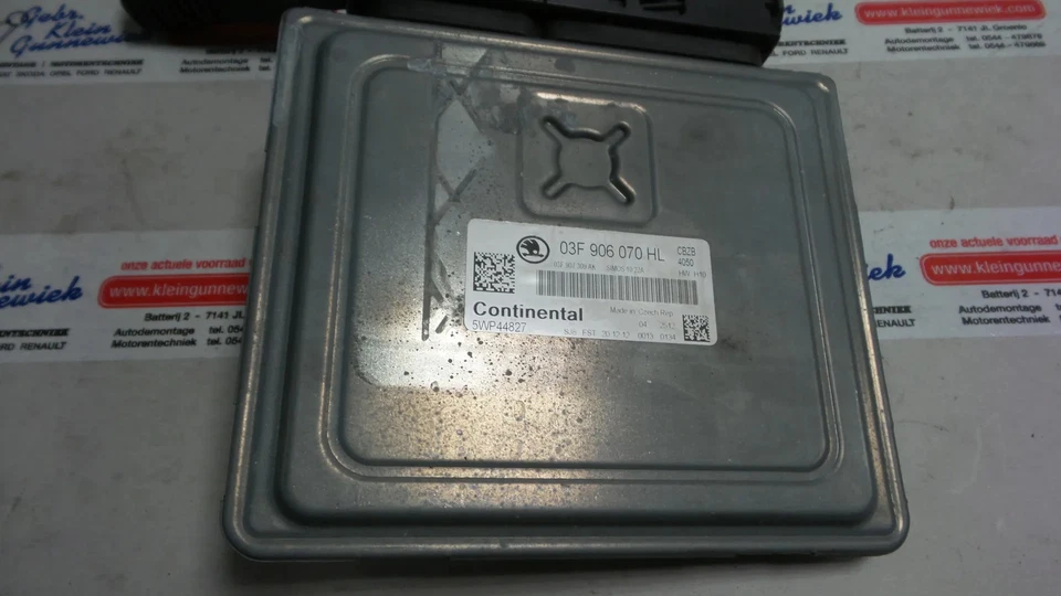 CENTRALINA INIEZIONE Skoda Fabia II Combi 2013 03F906070HL - Immagine 1 di 1