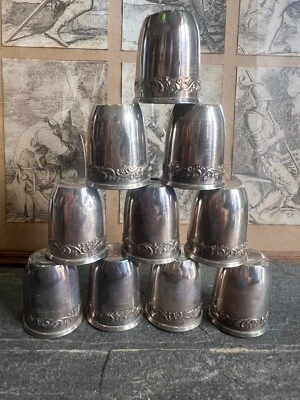 Série de 10 Gobelet & Timbale & Verre Miniature Argent Massif & Poincon Silver - Photo 1/4