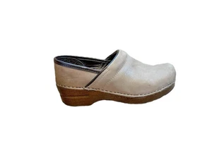 Dansko Clogs Women's Size 37 EU - 6.5-7 US Soft Full Grain Light Sand Brown - Picture 1 of 10