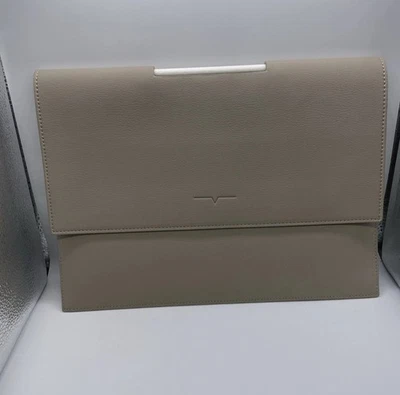 Cuero Von Holzhausen de 12,9 pulgadas, folio reinventado Foto 1 de 3