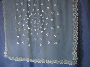 Vintage 60s Nylon Scarf FLOCKING Pastel Green Scalloped hem GC 26x27 Japan - Picture 1 of 6