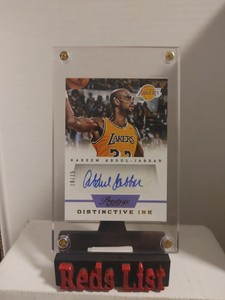2013-14 Prestige Distinctive Ink Auto #28 Kareem Abdul-Jabbar 10/25 Lakers HOF 