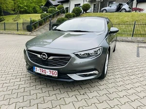 Opel Insignia B Grand Sport 1.6 Diesel 110KM 2018r. - Zdjęcie 1 z 24