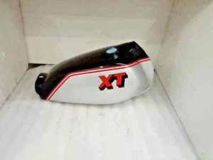 Serbatoio benzina Yamaha XT 250 3Y3 4Y1 dipinto nero e argento 1980-1990 adatto per) - Foto 1 di 5