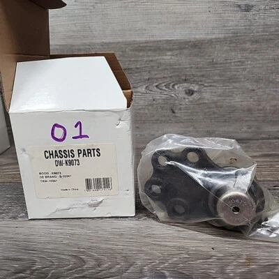 10341 Rótula inferior inferior 78-81 Datsun 510, 82-89 210 Driveworks K9073  Foto 1 de 4