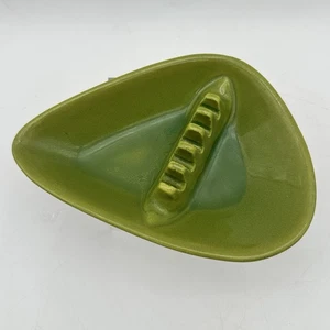 Vtg Haegar Atomic Boomerang Ashtray Avocado 1070 Glazed Pottery 50-60s MCM Decor - Picture 1 of 10