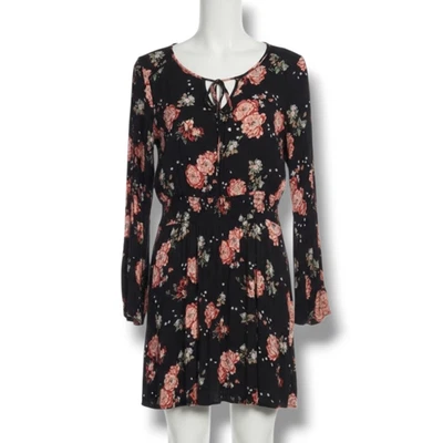American Rag Cie Juniors черный цветочный на шнуровке Bell рукав платье - размер маленький - Изображение 1 из 4