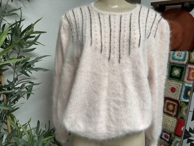Suéter Pullover Rosa Difuso Angora Cuentas Dramático Almohadilla para el Hombro De Colección Abuela Glam Foto 1 de 4
