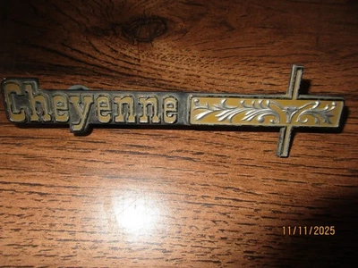 Chevrolet Truck Cheyenne 1973 1974 emblema de tablero 326957 GM real Chevrolet 73/74 origen Foto 1 de 4
