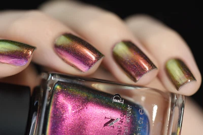 ILNP Cameo (H) - Pink, Purple, Gold, Green Holographic Ultra Chrome Nail Polish - Image 1 of 4