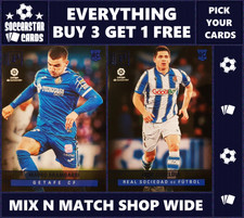 Panini Chronicles Soccer 2019/20 Panini La Liga Blue Parallel Trading Cards (RC)