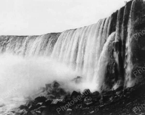 Niagara Falls Crashing On Rocks! Old Classic 8 by 10 Reprint Photograph - Imagen 1 de 1