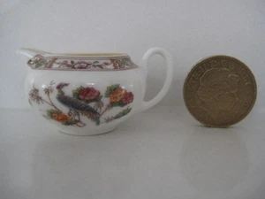 JARRA PEQUEÑA MINIATURA RARA DE MADERA DE CUÑA KUTANI HUESO DE GRÚA CHINA - Imagen 1 de 2