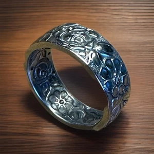 Vintage Floral Spoon Ring  Stainless Steel Repurposed Flatware Size 11.75 - Picture 1 of 10