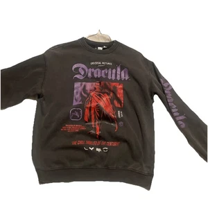 Universal Dracula’s Chill Thriller Of The Century Women Sweat Shirt Size Small B - Picture 1 of 4