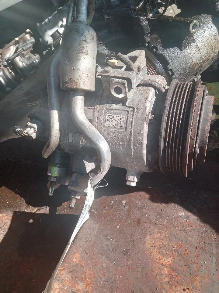 Used A/C Compressor fits: 2013 Ford Fusion 1.5L ID DG9H-19D629-BA thru BG Grade Foto 1 de 4