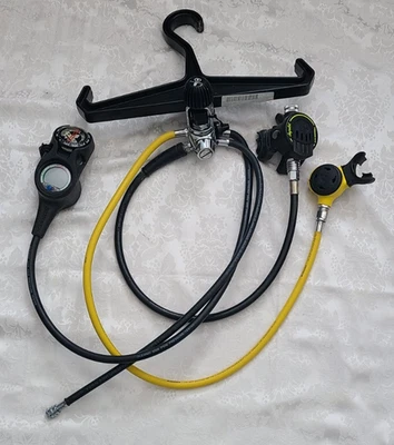 Aqua Lung Impulse US Divers Regulator w/ Scuba Oceanic 3 Gauge Console Used - Image 1 of 4