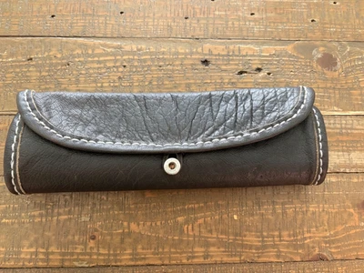 Estuche porta mapas de cuero vintage catálogo Sundance Foto 1 de 4