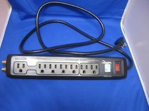 Rocketfish 7 Outlet RF-HTS105 Power Manager w/ Surge Protection & Noise Filter - Picture 1 of 5