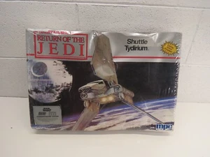 Vintage Star Wars Return of the Jedi Shuttle Tydirium Model Kit ERTL - Picture 1 of 5