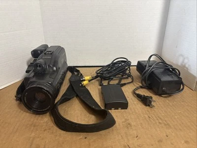 Vintage Mitsubishi C35 Video Camera - PARTS/REPAIR ONLY! - Image 1 of 4