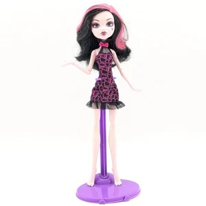 Monster High 2008  Draculaura Sweet 1600 Roadster Doll with Dress - Picture 1 of 15