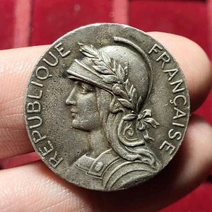 #77-410 ~ Médaille Coloniale République Française - Picture 1 of 2