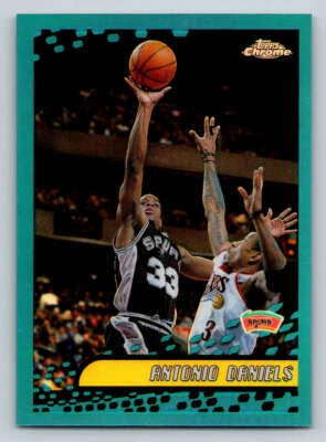 2001-02 Topps Chrome Refractors #6 Antonio Daniels (ref 195815) - Image 1 of 2