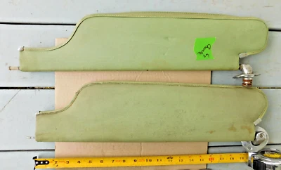 2 PARASOLES Y SOPORTES PARA AUTOS PONTIAC BUICK CHEVY OLDS AÑOS 60 VERDE CLARO Foto 1 de 4