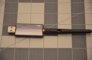 Iogear GUWA200U / Wireless USB Host Adapter - Picture 1 of 2