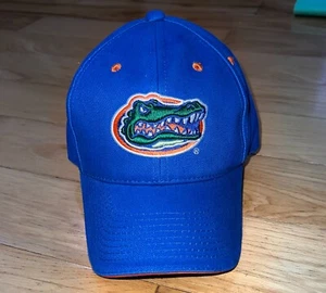 New Signatures Baseball Cap: NCAA Florida Gators 3D Embroidered Logo Adjustable - Picture 1 of 3