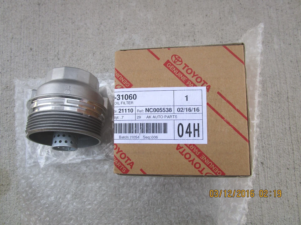 06 - 12 TOYOTA RAV4 LIMITED SPORT 3.5L 6Cyl OIL FILTER CAP ASSY BRAND NEW - Image 1 of 4
