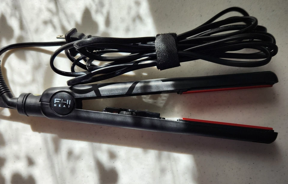 Plancha plana de peinado de cerámica FHI Heat Platform 1" probada PF7001 Foto 1 de 4