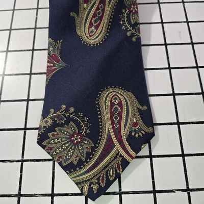 Corbata de colección President's Club de Haggard patrón caprichoso Foto 1 de 3